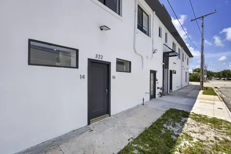 2032 N Dixie Highway West Palm Beach FL 33407