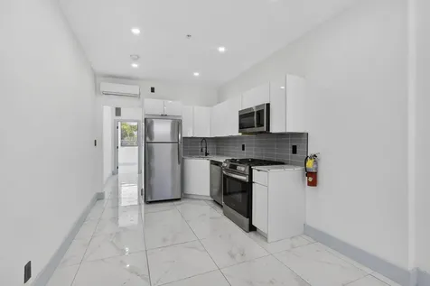 2032 N Dixie Highway West Palm Beach FL 33407