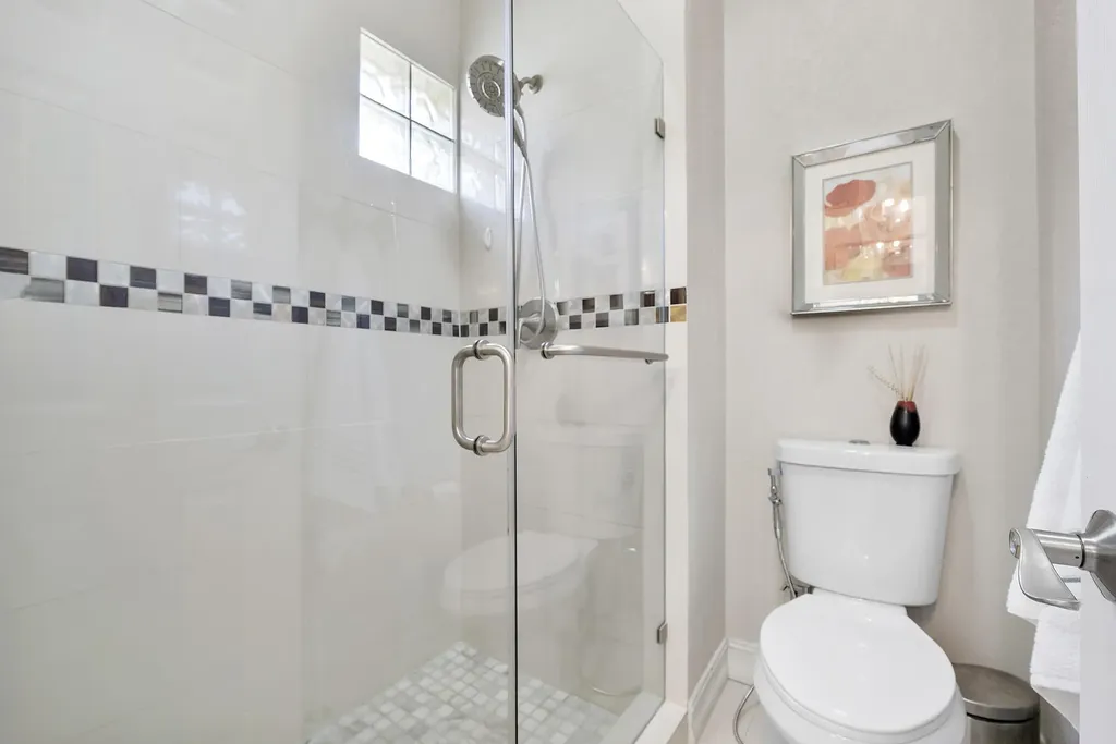11377 Lakeview Drive Coral Springs FL 33071