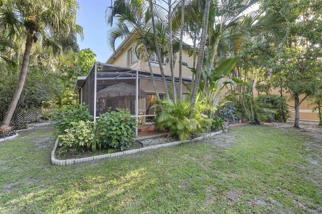 11377 Lakeview Drive Coral Springs FL 33071