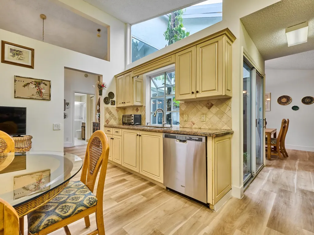 6093 Bay Isle Drive Boynton Beach FL 33437