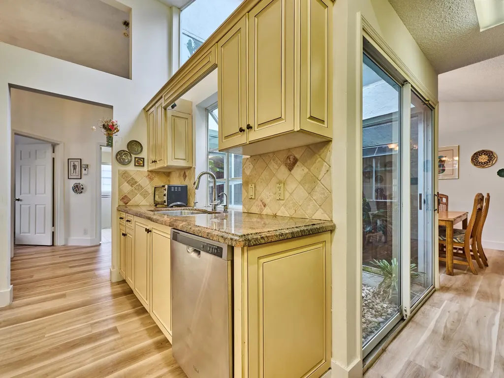6093 Bay Isle Drive Boynton Beach FL 33437