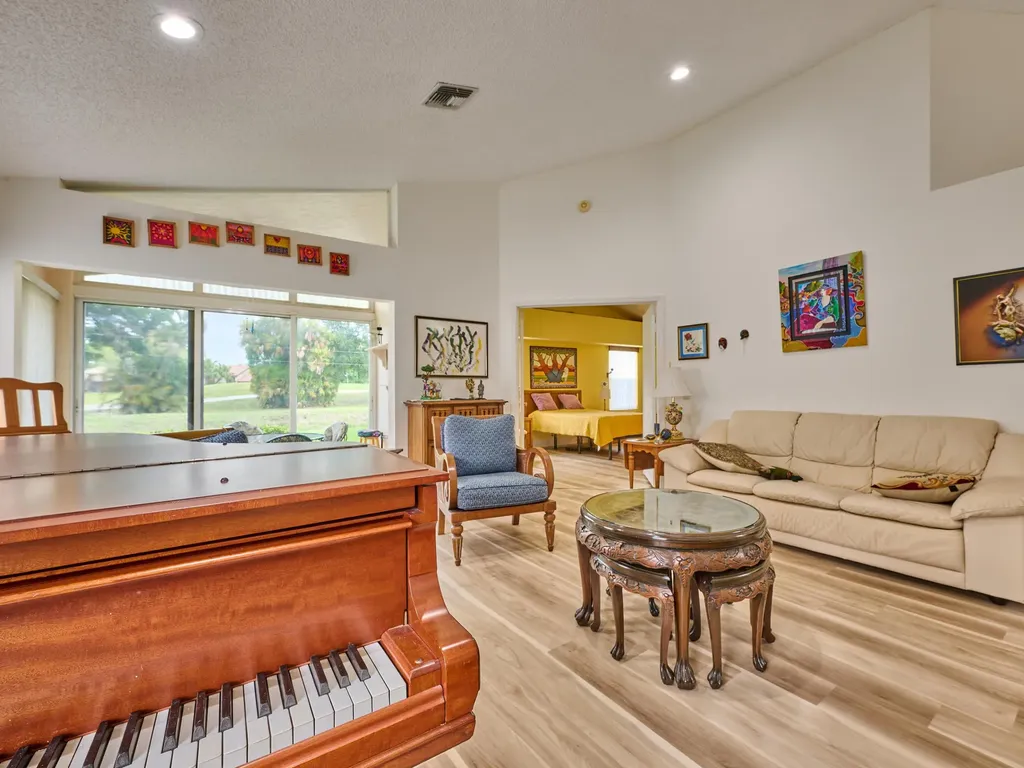 6093 Bay Isle Drive Boynton Beach FL 33437