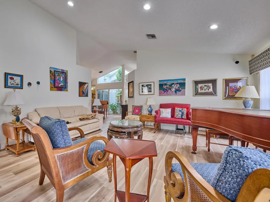 6093 Bay Isle Drive Boynton Beach FL 33437