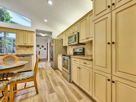 6093 Bay Isle Drive Boynton Beach FL 33437
