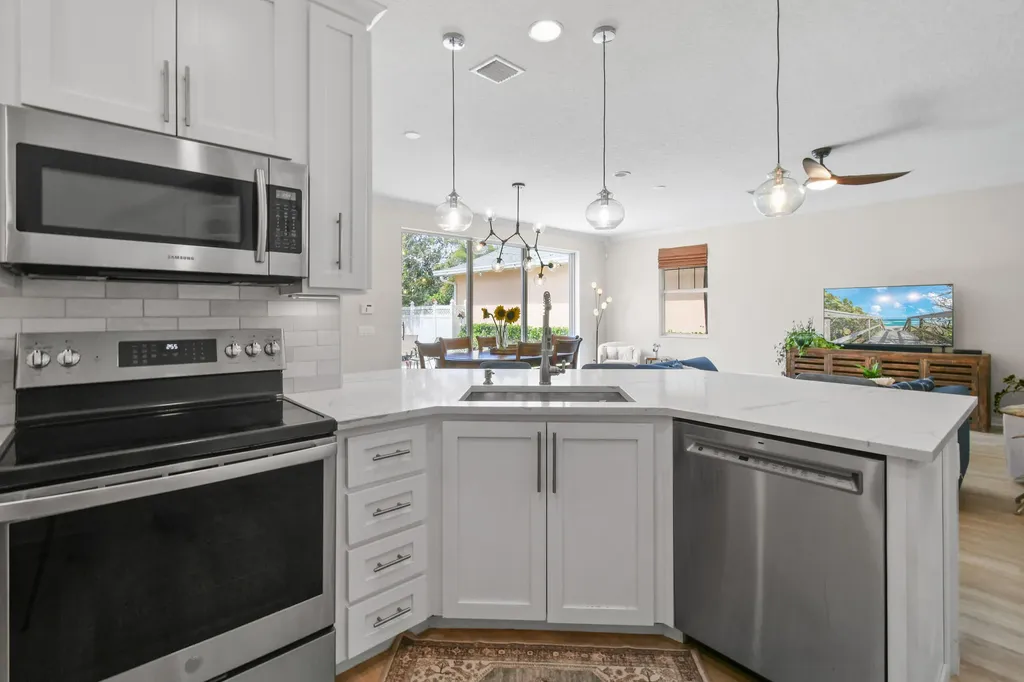 2672 E Community Drive Jupiter FL 33458