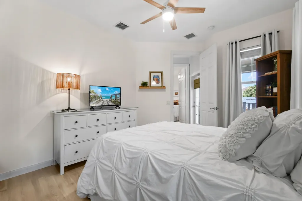 2672 E Community Drive Jupiter FL 33458