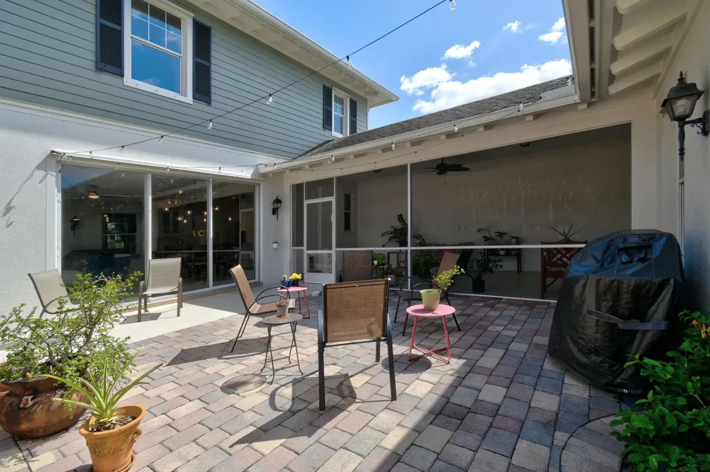 2672 E Community Drive Jupiter FL 33458