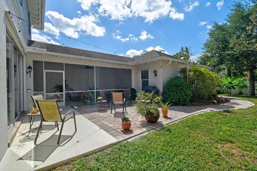 2672 E Community Drive Jupiter FL 33458