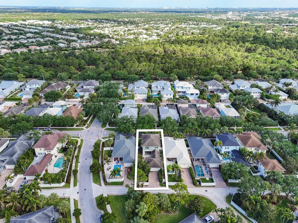 2672 E Community Drive Jupiter FL 33458