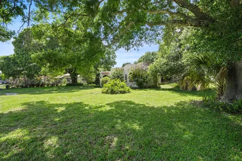 2509 Sunrise Boulevard Fort Pierce FL 34982