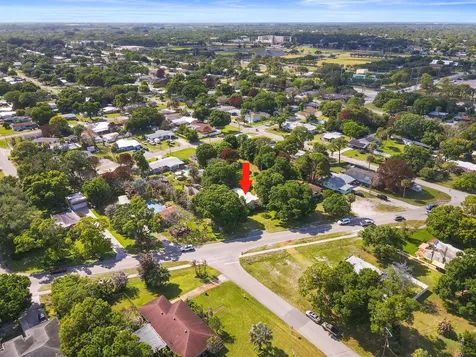 2509 Sunrise Boulevard Fort Pierce FL 34982