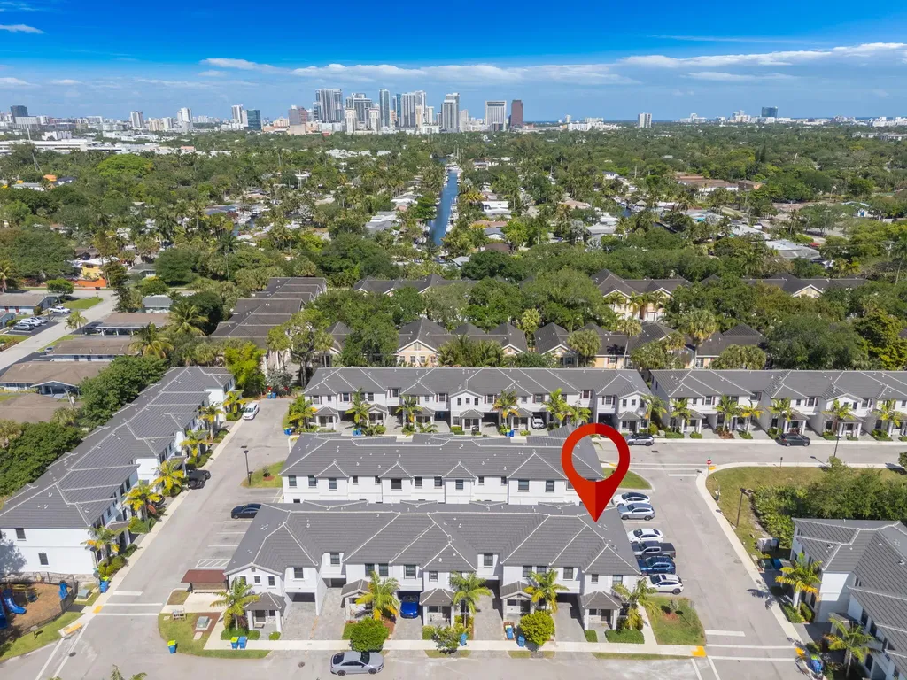 524 SW 19th Way Fort Lauderdale FL 33312