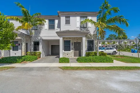 524 SW 19th Way Fort Lauderdale FL 33312