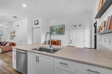 524 SW 19th Way Fort Lauderdale FL 33312