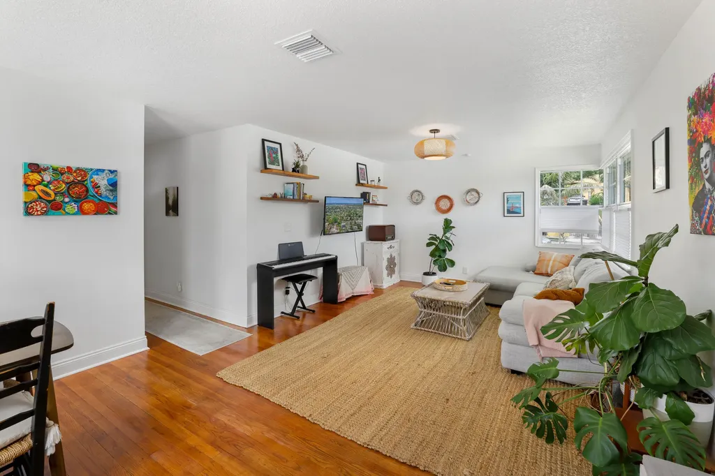 901 39th Street West Palm Beach FL 33407