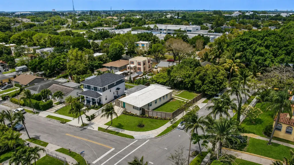 901 39th Street West Palm Beach FL 33407