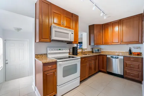 901 39th Street West Palm Beach FL 33407