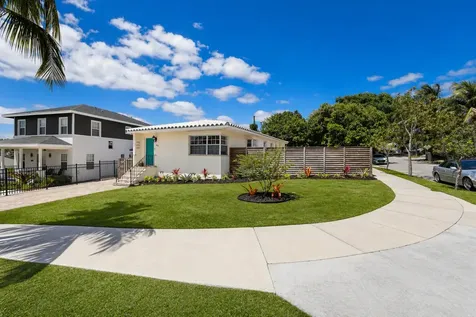 901 39th Street West Palm Beach FL 33407