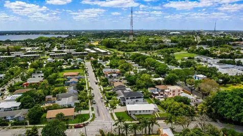 901 39th Street West Palm Beach FL 33407