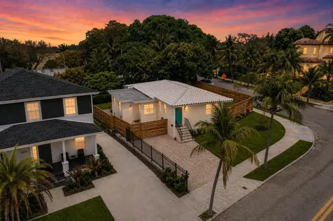901 39th Street West Palm Beach FL 33407