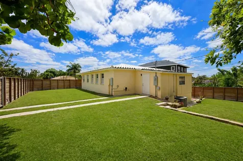 901 39th Street West Palm Beach FL 33407
