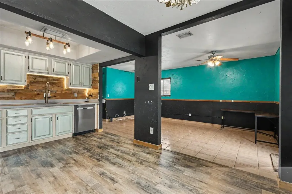 411 SW 1st Street Boca Raton FL 33432