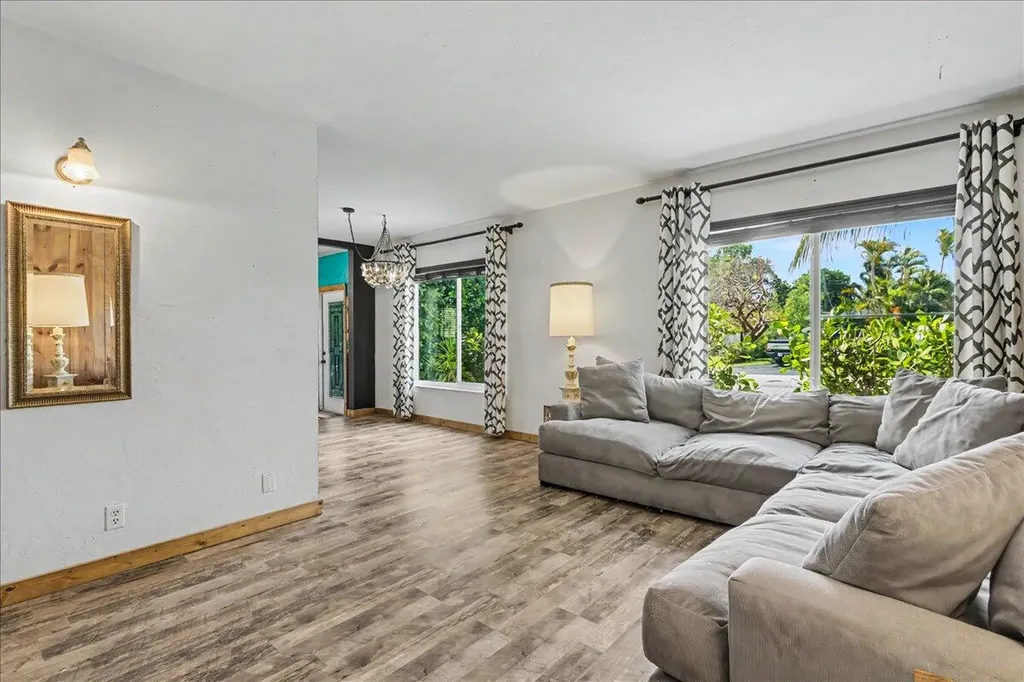 411 SW 1st Street Boca Raton FL 33432