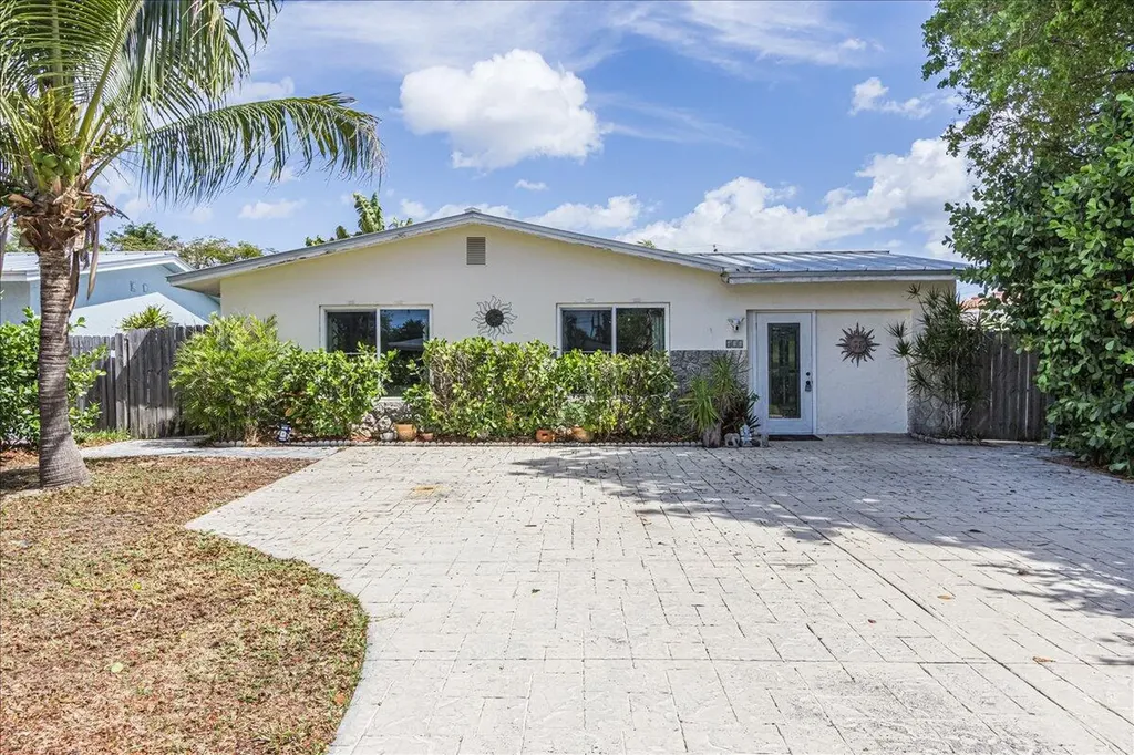 411 SW 1st Street Boca Raton FL 33432