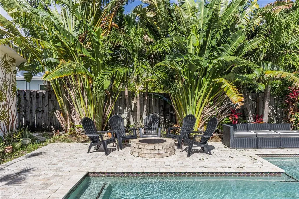 411 SW 1st Street Boca Raton FL 33432