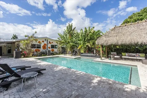 411 SW 1st Street Boca Raton FL 33432