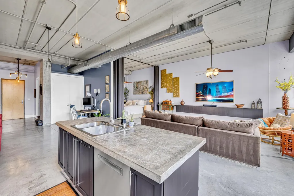 425 N Andrews Avenue Fort Lauderdale FL 33301