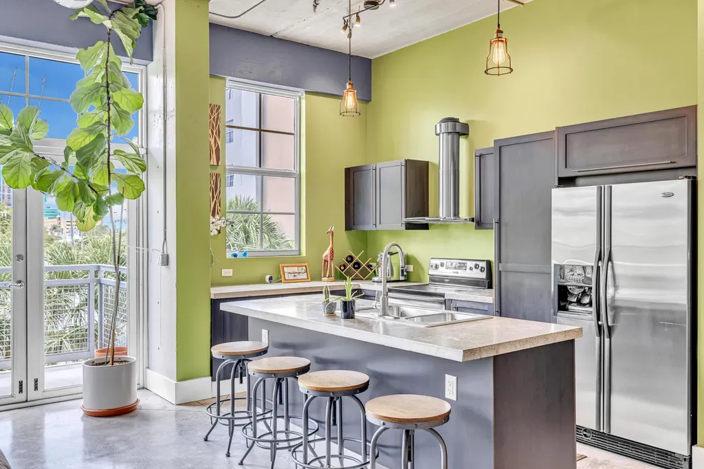 425 N Andrews Avenue Fort Lauderdale FL 33301