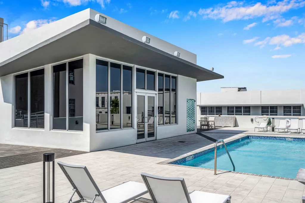 425 N Andrews Avenue Fort Lauderdale FL 33301