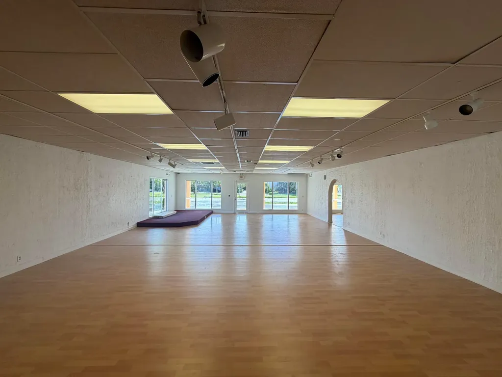 3060 N Federal Highway Boca Raton FL 33431