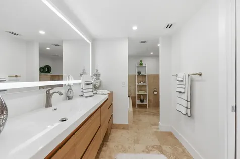 3972 N Ocean Drive Singer Island FL 33404