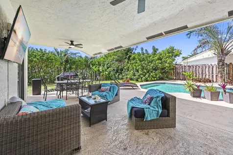 21059 Rustlewood Avenue Boca Raton FL 33428