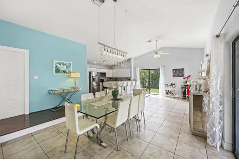 21059 Rustlewood Avenue Boca Raton FL 33428