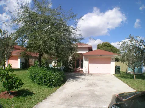 4879 Lincoln Road Delray Beach FL 33445