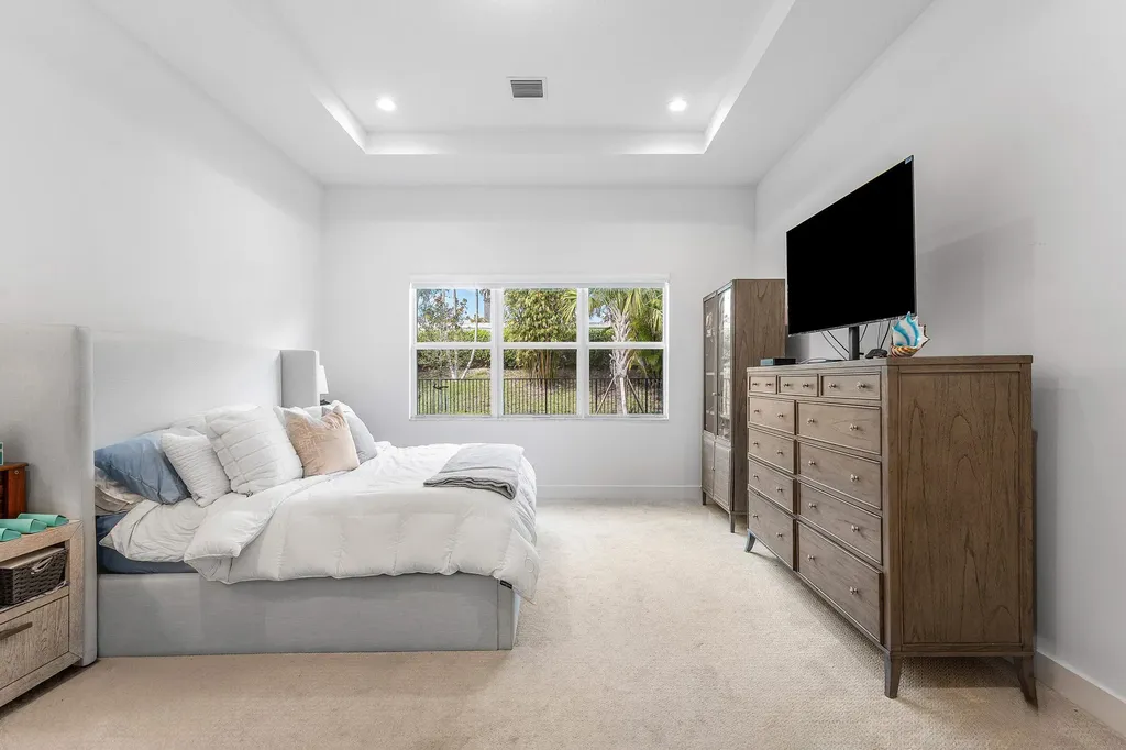 9256 Crestview Circle Palm Beach Gardens FL 33412