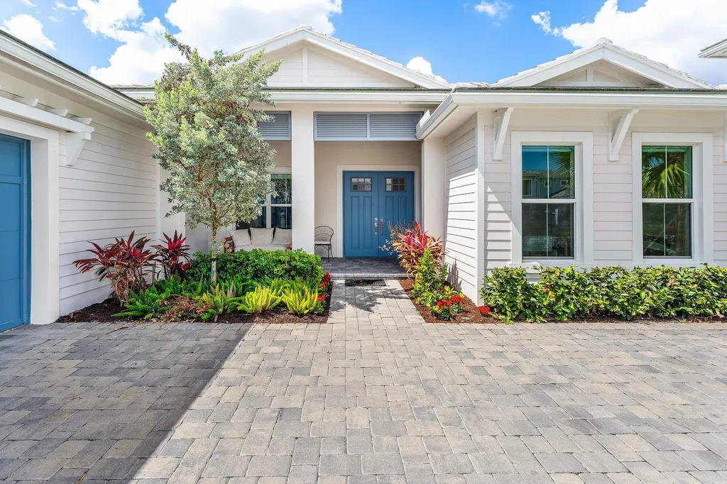 9256 Crestview Circle Palm Beach Gardens FL 33412