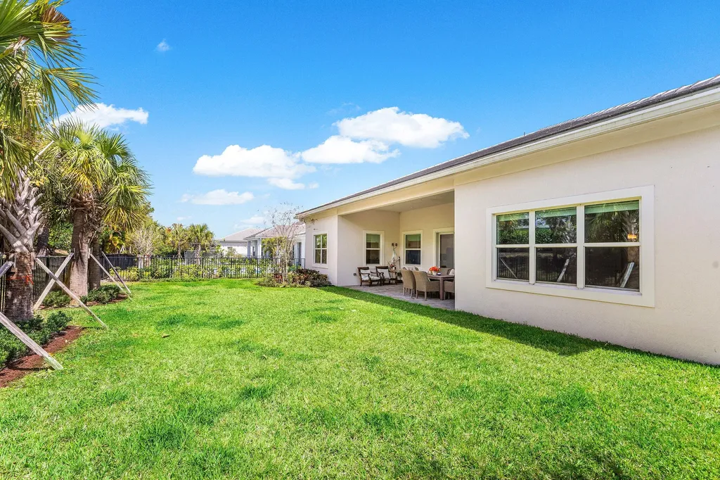 9256 Crestview Circle Palm Beach Gardens FL 33412