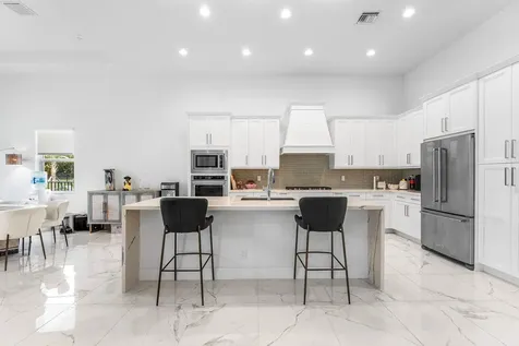 9256 Crestview Circle Palm Beach Gardens FL 33412