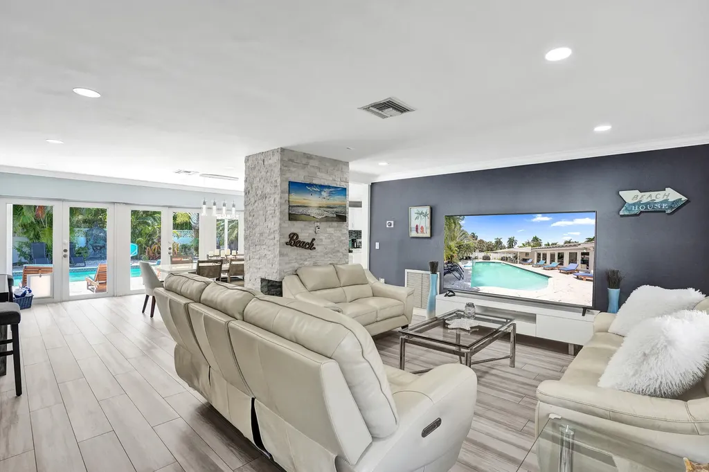 3036 NE 19th Street Fort Lauderdale FL 33305