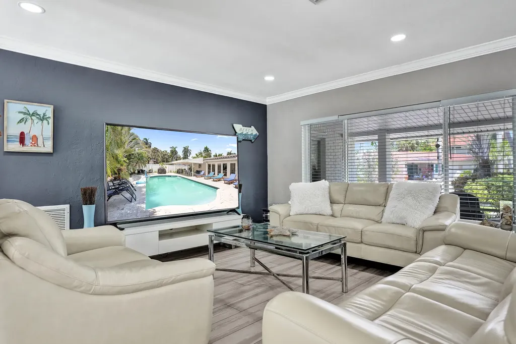 3036 NE 19th Street Fort Lauderdale FL 33305