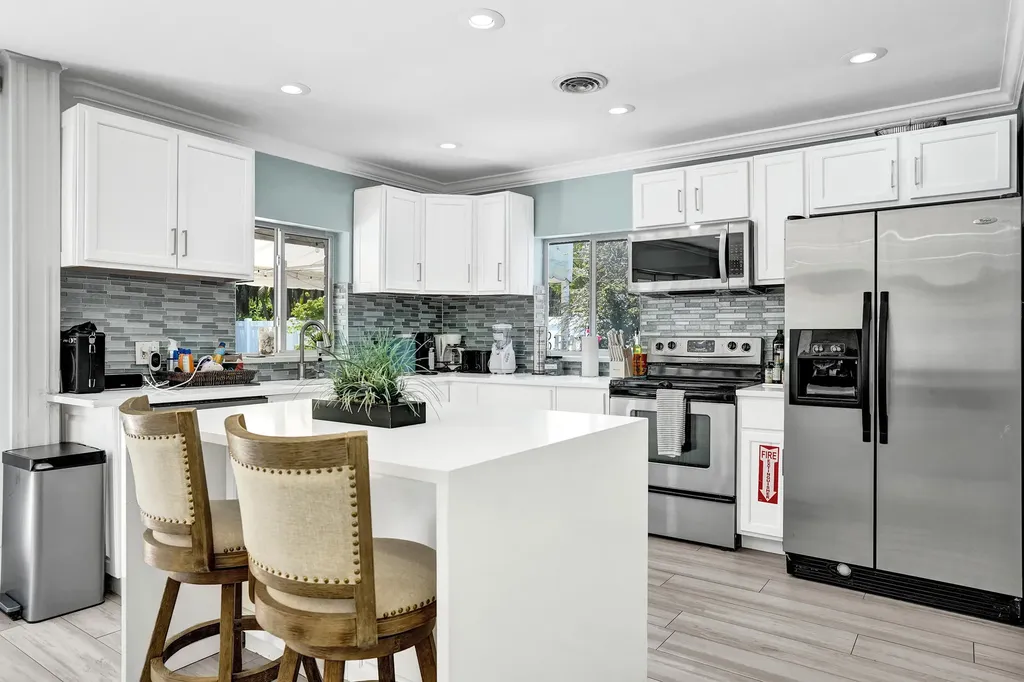 3036 NE 19th Street Fort Lauderdale FL 33305