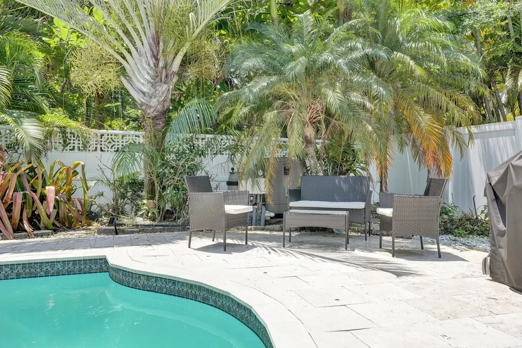 3036 NE 19th Street Fort Lauderdale FL 33305