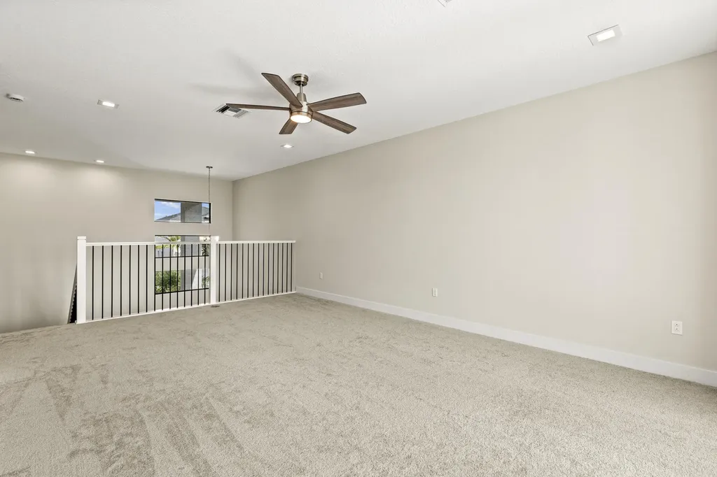 10033 Stockrun Drive Palm Beach Gardens FL 33412