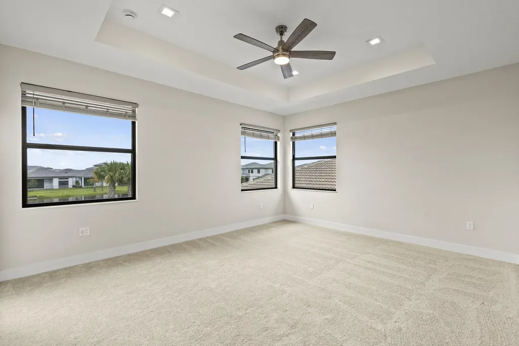 10033 Stockrun Drive Palm Beach Gardens FL 33412