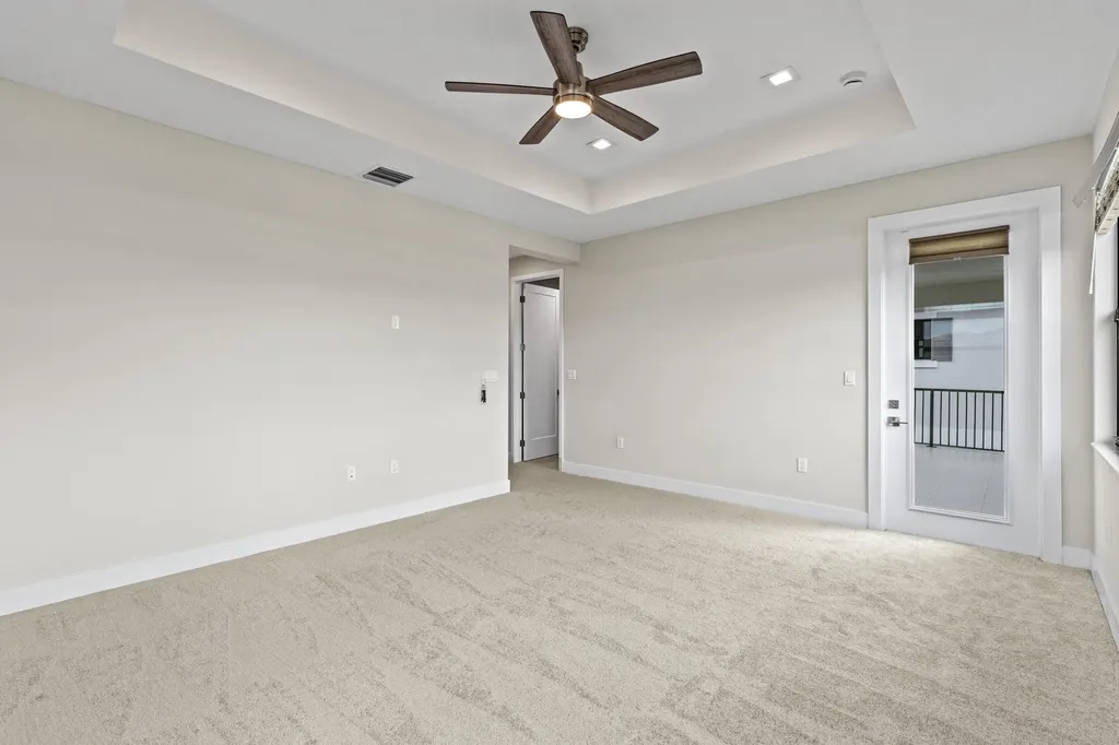 10033 Stockrun Drive Palm Beach Gardens FL 33412
